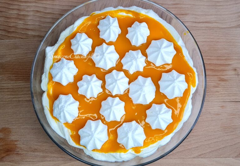 Szybki deser mango z kremem jogurtowym