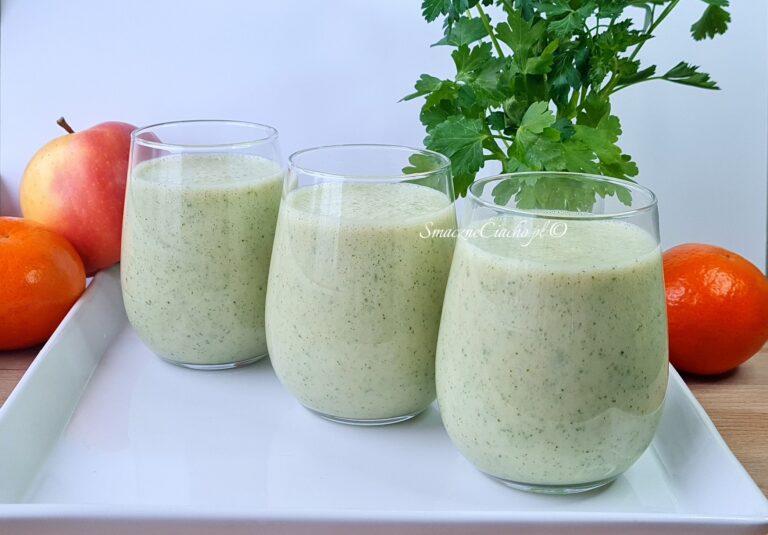 Koktajl banan pomarańcza natka pietruszki