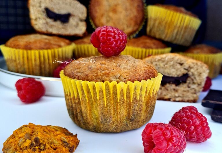 Babeczki migdałowo-bananowe z nutą kokosa bez mąki pszennej i bez proszku do pieczenia
