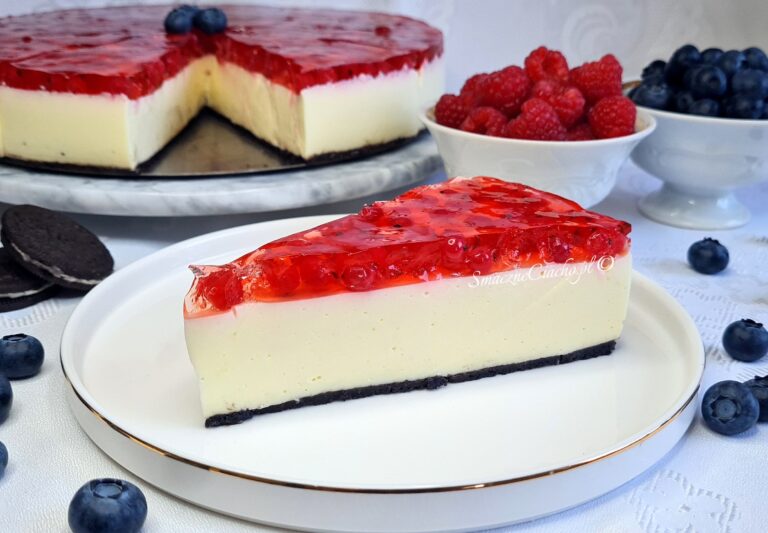 Sernik na zimno z czerwoną porzeczką i Oreo bez śmietanki